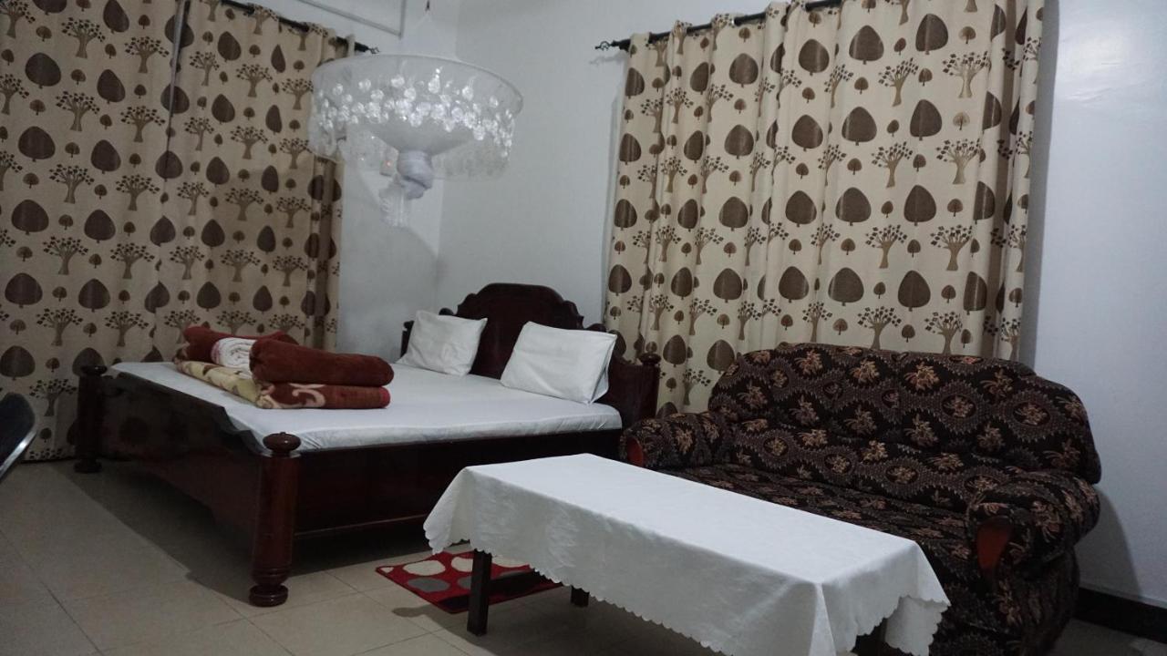 Leaders Lodge Kigoma Esterno foto